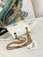 Chane Vintage Calfskin Size: 17 13.5 5.5cm Code: AS1326 02852 - Image 2