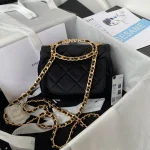AS3450 Handbag with Diamond Chain Size: 20cm - Image 5