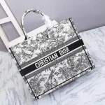 Book Tote Size: 41.5cm - Image 2