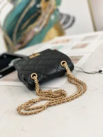 Chane Vintage Calfskin Size: 17 13.5 5.5cm Code: AS1326 02852 - Image 2