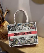 Book Tote Series Size: 41.5cm 36cm - Image 3