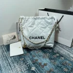 Chane l Model: 2022 Size: 30*7*29