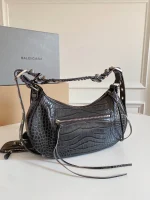 Balenciag Le Cagole Crossbody Bag Size: 33*16cm*8cm - Image 3