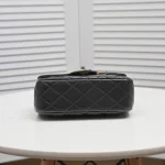 Chane Badge Bag Size: 20cm - Image 2