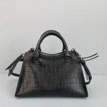 Balenciag* Neo Classic Biker Bag Size: 1991 Medium: 25*33*13*20cm - Image 4