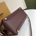 Calf leather bag Size:W25.5*H29*D10cm Code:400123 - Image 2