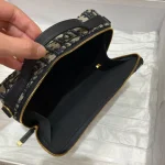 Autumn and winter old flower camera bag size:19*5*14cm - Image 4