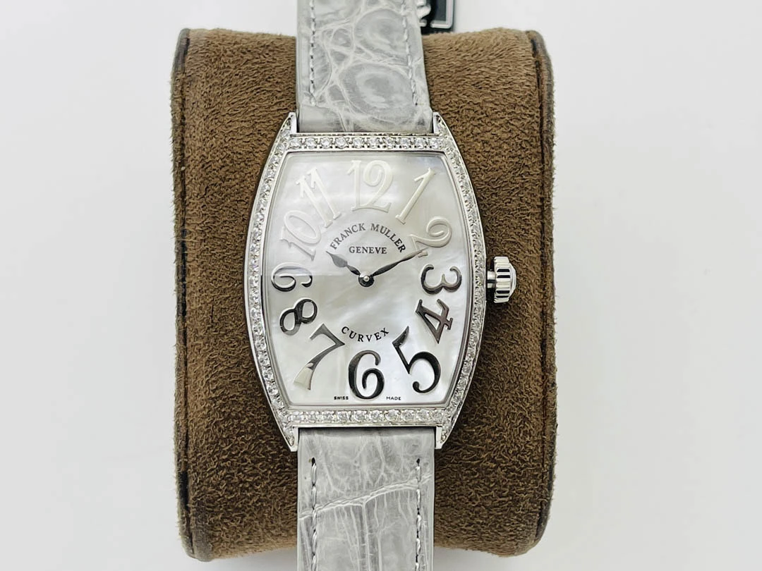 i29fb46aced86ea37f4d9dfa7e365fe94.webp Franck Muller Diameter: 4331 mm - Image 1