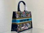 Book Tote Handbag - Image 3