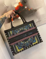 Dior book tote Size: 41 - Image 2