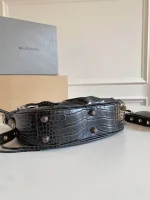 Balenciag Le Cagole Crossbody Bag Size: 33*16cm*8cm - Image 4
