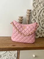 CHANE Sheepskin underarm bag Size: 26307cm Ident No.: 02868