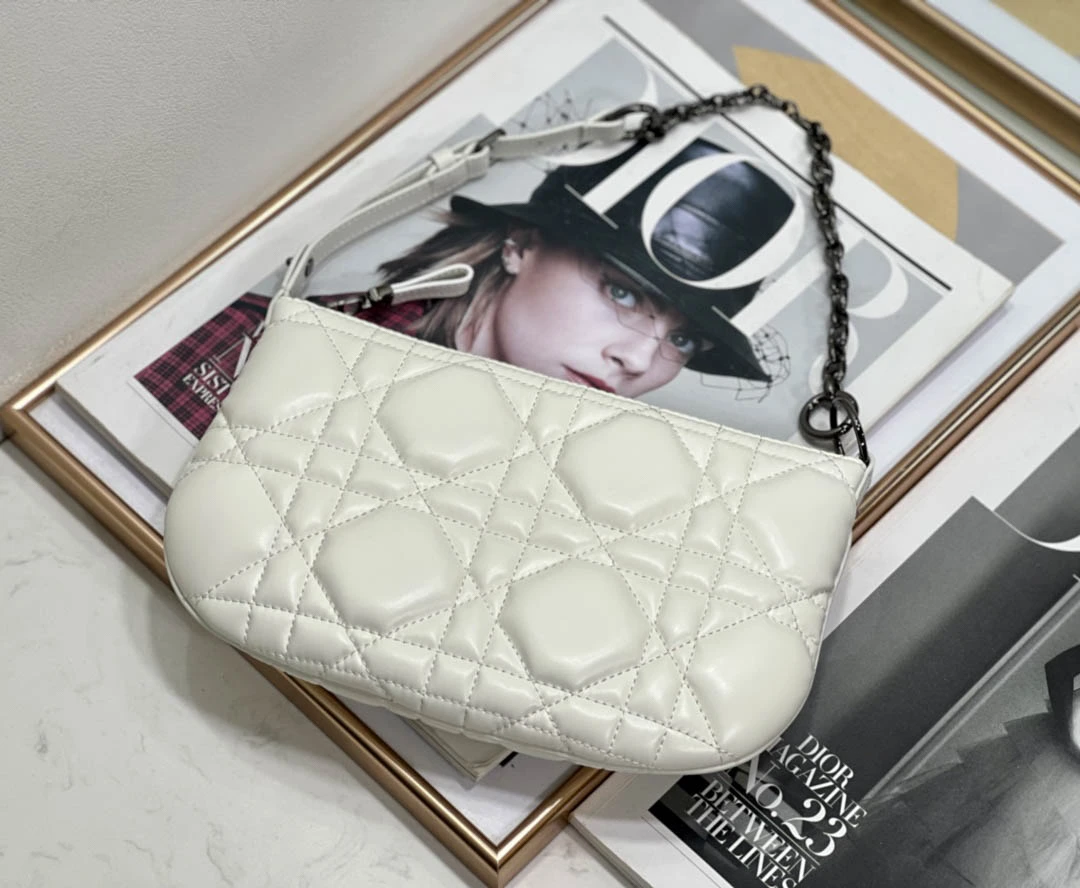 i349c5d14daf58a05bb2bdf5db226de77.webp Caro Tulip Size: 25cm - Image 1