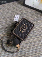 Chane Vanity case Vintage Cosmetic Bag Model: 93343 Size: 21cm - Image 4