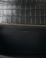 Gossip bag crossbody size: 23.5×12.4×10.4cm - Image 3