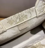 Book Tote Collection Size: 41.5cm 36cm 22cm - Image 4