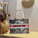 Book Tote Series Size: 41.5cm 36cm