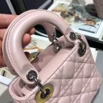 Classic size:17155cm in pearlescent pink - Image 5