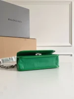 Crossbody bag Size: 19*10*7cm - Image 3