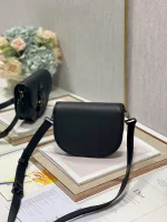 Gallop Messenger Bag Size: 20.5 x 16 x 5 cm Model: 033D - Image 6