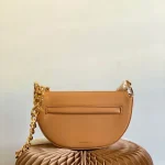 Backpack Size:22.5 x 4 x 13.5cm Code:650678