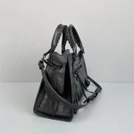 Balenciag* Neo Classic Biker Bag Size: 1991 Medium: 25*33*13*20cm - Image 5