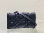 Caro Collection Chain handbag - Image 3