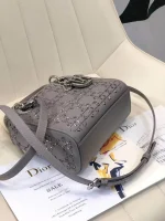 Grey leather shoulder strap with full original packaging - Image 3