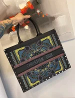 Dior book tote Size: 41