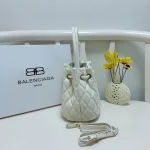 Balenciaga bucket bag Model: A98 - Image 5