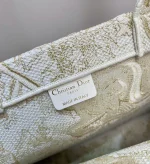 Book Tote Collection Size: 41.5cm 36cm 22cm - Image 3