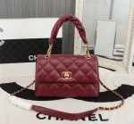 CHANE Sheepskin Hand Carry Crossbody Size: 25178cm Style Number: 68938