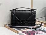 30 Montaigne chain clutch size: 25.5cm