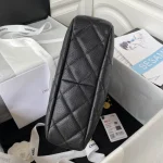 CHANE Underarm Bag Lychee Leather Size: 24.5×21.5x8cm - Image 4