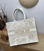 Book Tote Collection Size: 41.5cm 36cm 22cm - Image 4