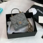 CHANE Size: 11*11*4cm