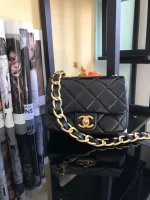 Chane Model: 2930# One shoulder can be worn crossbody Size: 18X6X14cm - Image 6