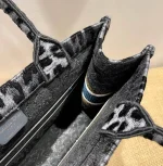 Book Tote Collection Size: 41.5cm 36cm - Image 4