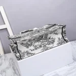 Book Tote Size: 41.5cm - Image 4