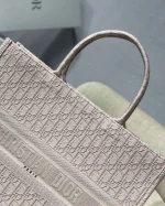 Book ToteOblique Series Size: 36.5 *28*17.5cm 41.5*38*18cm - Image 7