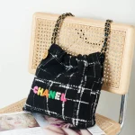 Black and white Size: 35cm 39cm