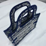 Book Tote Handbag Size: 22.5x24x8 cm - Image 3