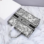 Book Tote Size: 41.5cm - Image 5