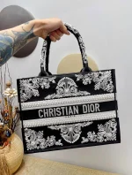 Book Tote Series Size: 41.5cm 36cm 22cm