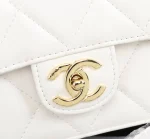 CHANE is soft to the touch Size: 20158cm Style: 1011 - Image 6