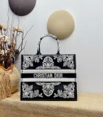 Book Tote Series Size: 41.5cm 36cm 22cm - Image 6