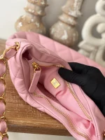 CHANE Sheepskin underarm bag Size: 26307cm Ident No.: 02868 - Image 3