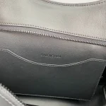 Balenciag* Neo Classic biker bag Model: 1991 Size: 25*33*13*20cm - Image 6