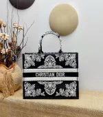 Book Tote Series Size: 41.5cm 36cm 22cm