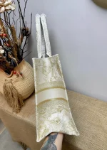 Book Tote Collection Size: 41.5cm 36cm 22cm - Image 5